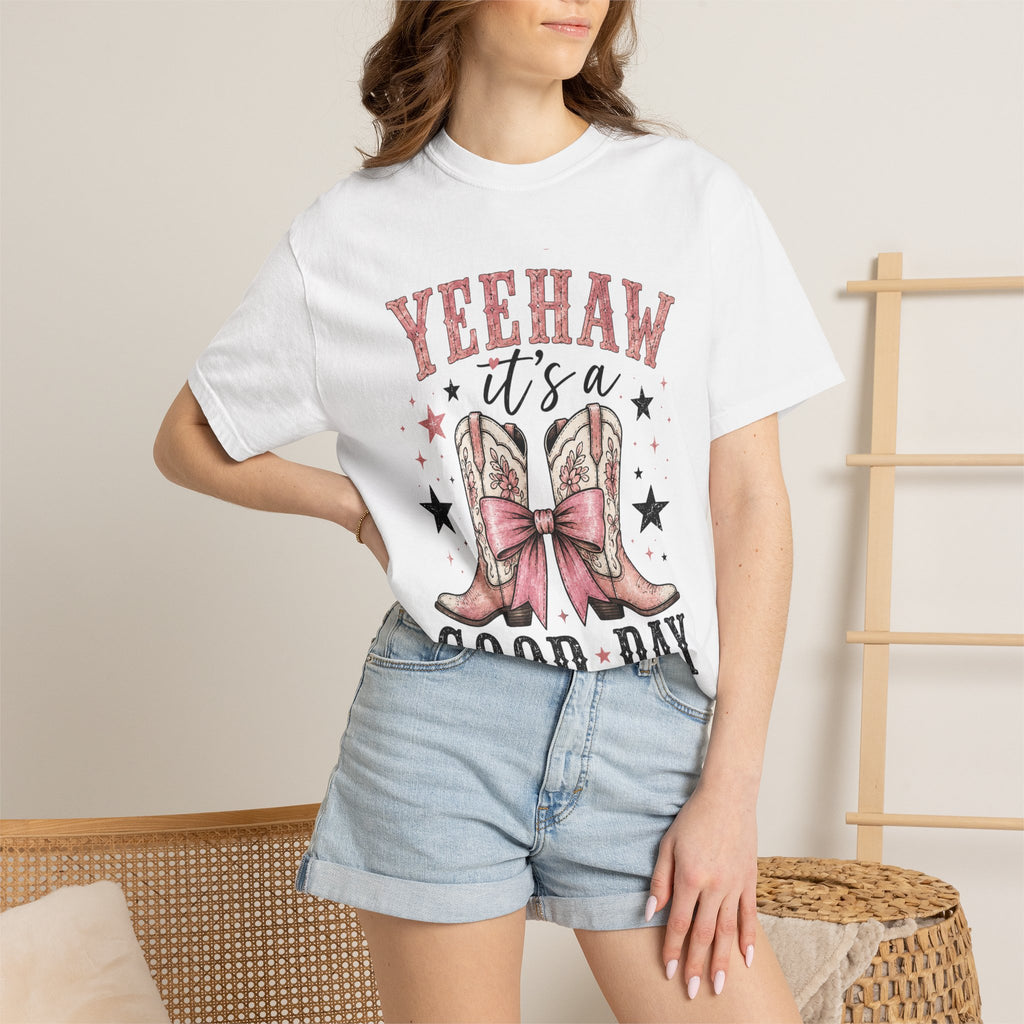 Cowgirl Tee — "Yeehaw It's a Good Day" Graphic T-Shirt