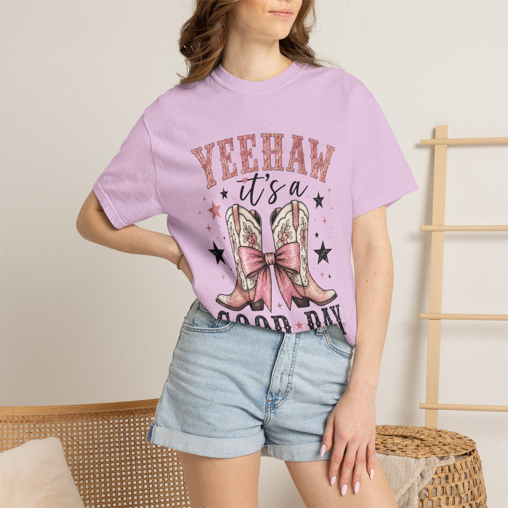 Cowgirl Tee — "Yeehaw It's a Good Day" Graphic T-Shirt