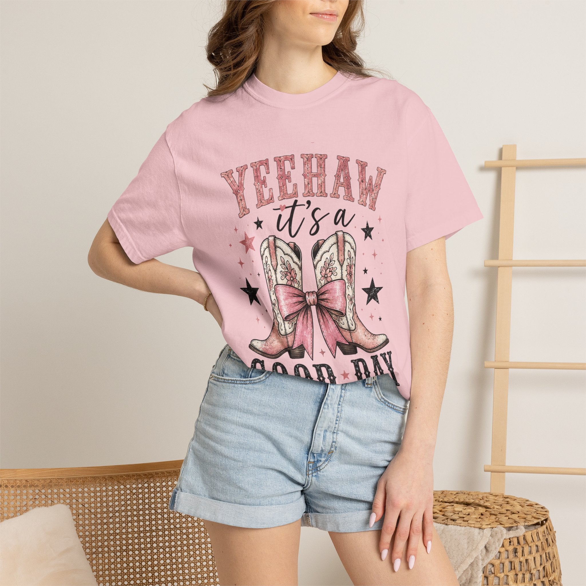 Cowgirl Tee — "Yeehaw It's a Good Day" Graphic T-Shirt