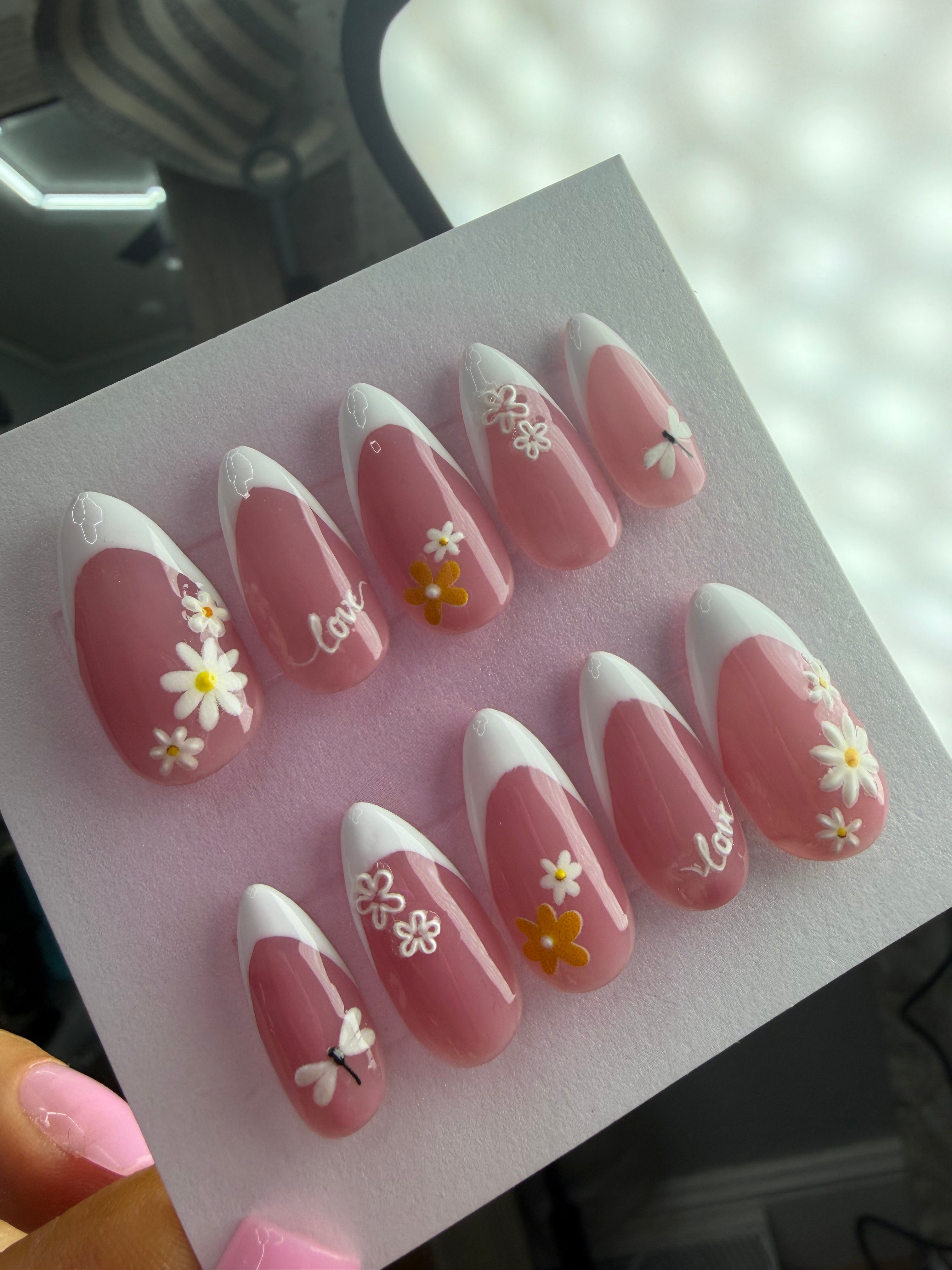 Pink French Tip Daisy & Dragonfly Press-On Nails