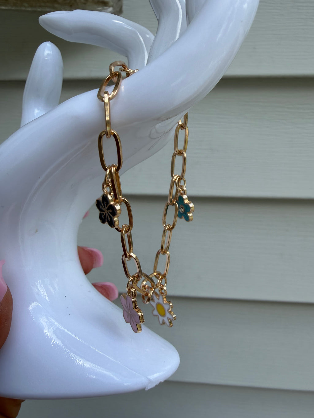 Blooming Daisy Charm Bracelet | Handmade Gold Floral Charm Bracelet