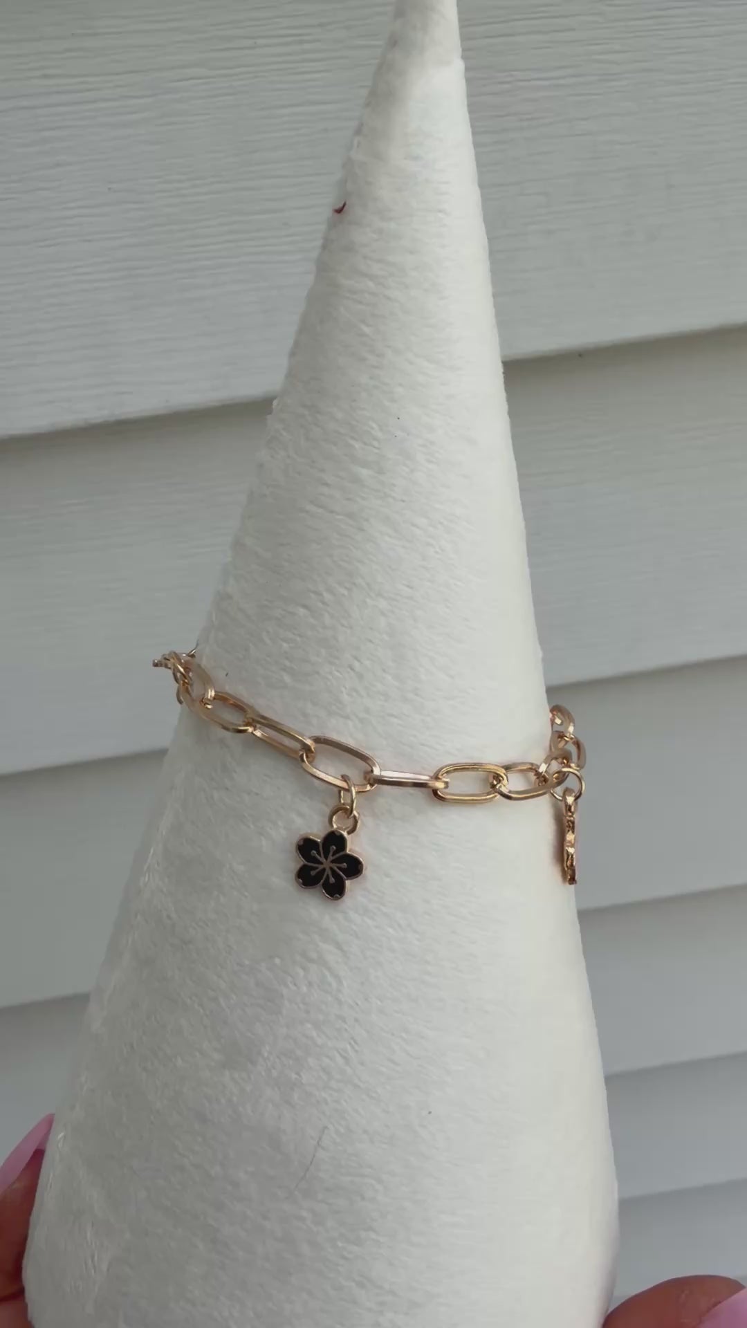 Blooming Daisy Charm Bracelet | Handmade Gold Floral Charm Bracelet